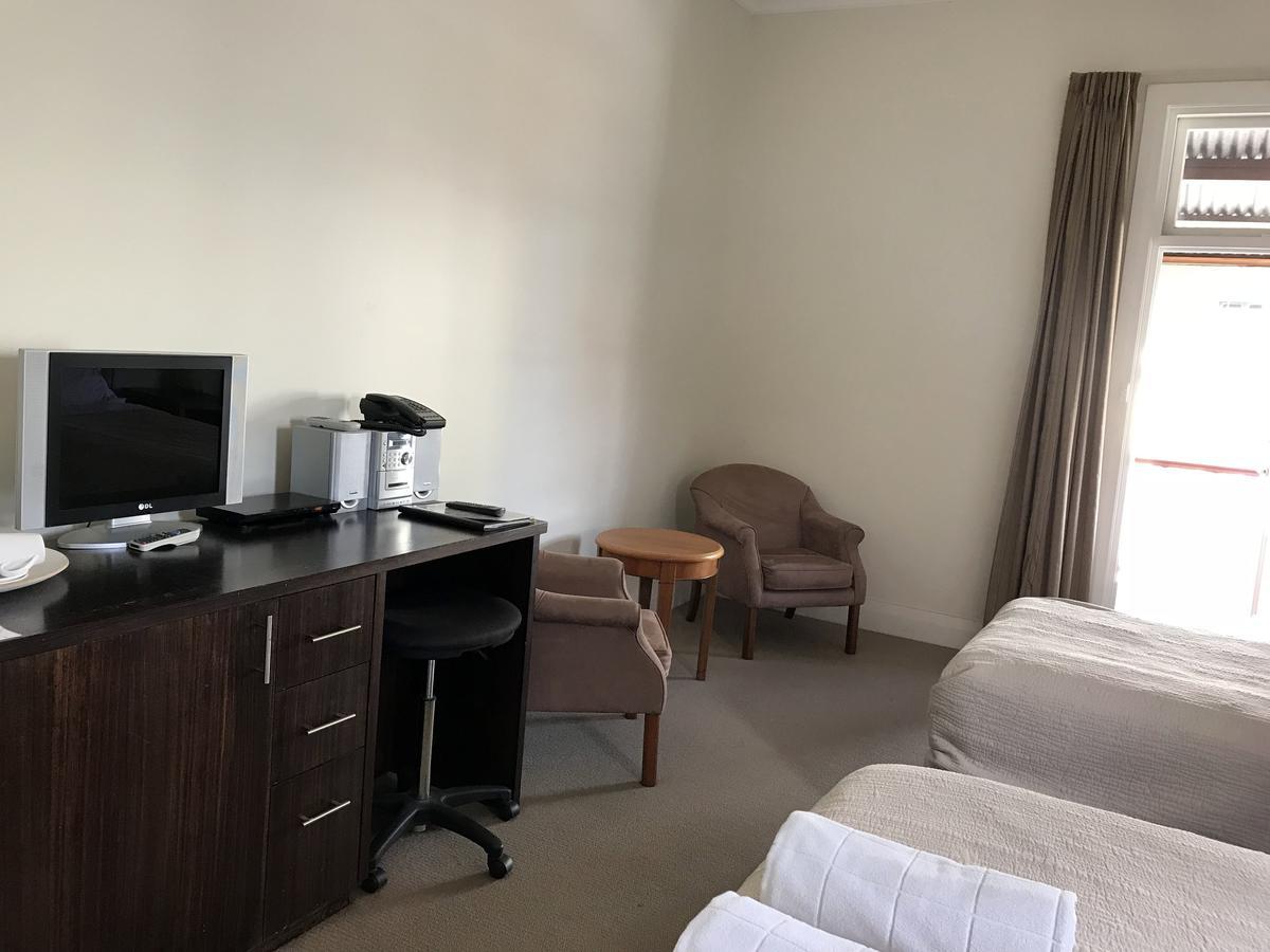 The Bridgetown Hotel Bagian luar foto